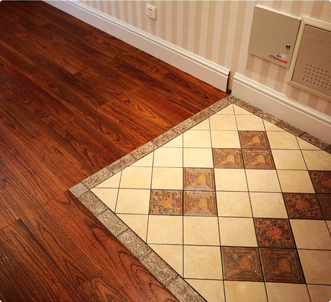 地面平整，空鼓，開裂，漏筋，起沙選其一